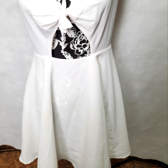 White Dress - Picture 2 of 5